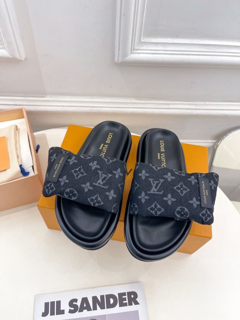 Louis Vuitton Slippers